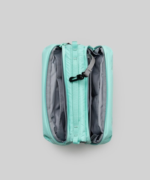 Topologie（トポロジー）の「Bottle Sacoche Medium ボトルサコッシュ【バッグ単体】（ショルダーバッグ・レディース・シルバー/ベージュ/モスグリーン/ブラック/ホワイト/レッド/オフホワイト/ゴールド/ブラック系その他/ダークグリーン/グリーン系その他/ミント/シルバー系その他/ダークブルー・ONE SIZE）」の21枚目の写真