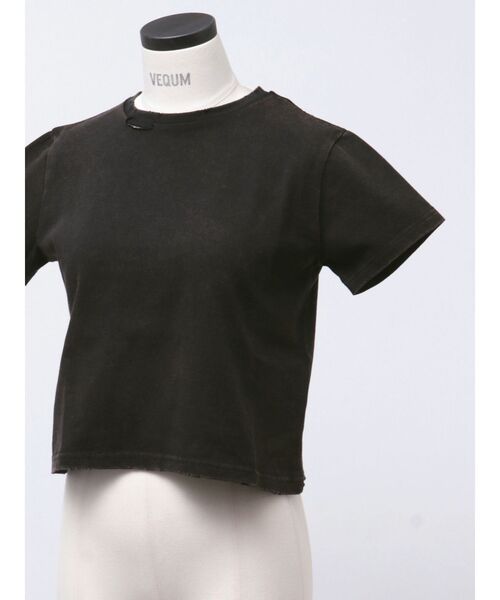 VEQUM（VEQUM）の「【VEQUM】DAMAGE CROPPED T SHIRT（Tシャツ/カットソー・レディース・ホワイト/カーキ/ブラック/ネイビー・FREE）」の13枚目の写真