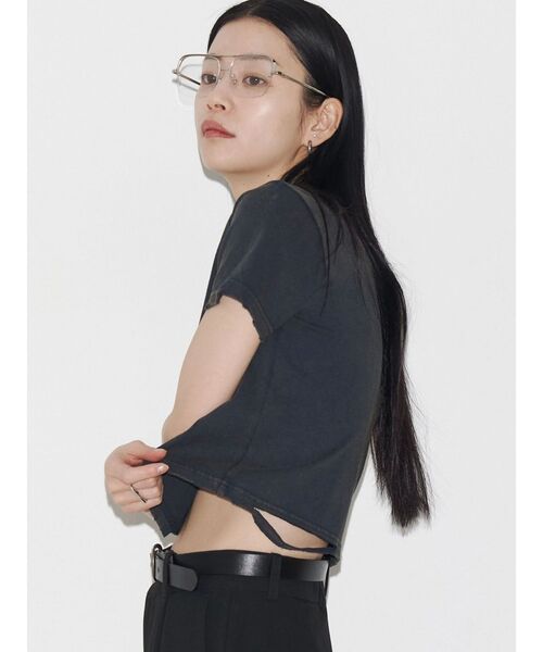 VEQUM（VEQUM）の「【VEQUM】DAMAGE CROPPED T SHIRT（Tシャツ/カットソー・レディース・ホワイト/カーキ/ブラック/ネイビー・FREE）」の19枚目の写真