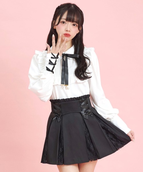 Secret Honey(シークレットハニー)の「カフス3連リボンヨークフリルブラウス(シャツ/ブラウス・レディース・ホワイト×ブラック/ブラック/オフホワイト・MEDIUM)」の14枚目の写真