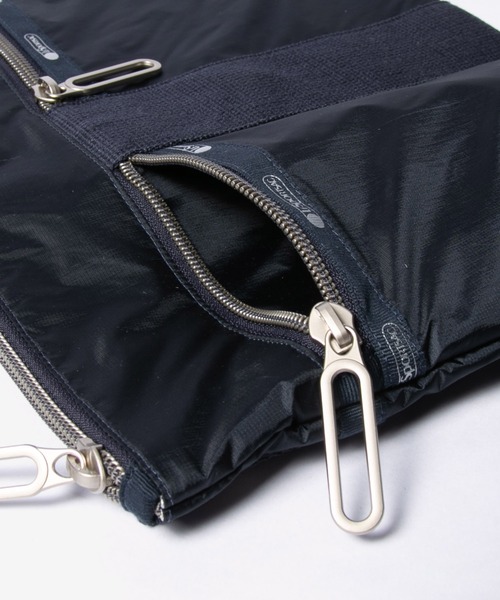 LeSportsac（レスポートサック）の「LeSportsac POUCH CROSSBODY レスポートサック ポーチクロスボディバッグ（ボディバッグ/ウエストポーチ・レディース・ブラック/グレー系1/ブルー系1・FREE）」の19枚目の写真