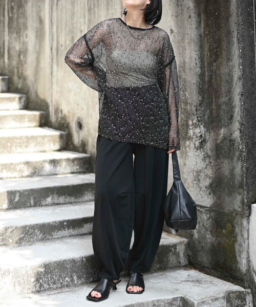 &HALF(アンドハーフ)の「カットメッシュミックスプルオーバー(シアートップス)(Tシャツ/カットソー・レディース・ダークベージュ/オフホワイト/ブラック・FREE)」の6枚目の写真