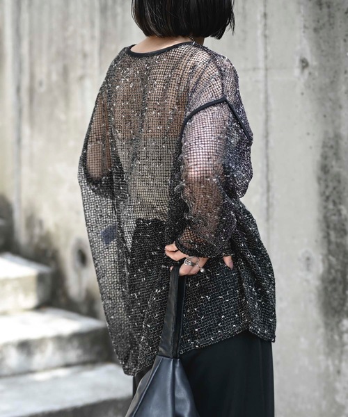 &HALF(アンドハーフ)の「カットメッシュミックスプルオーバー(シアートップス)(Tシャツ/カットソー・レディース・ダークベージュ/オフホワイト/ブラック・FREE)」の9枚目の写真