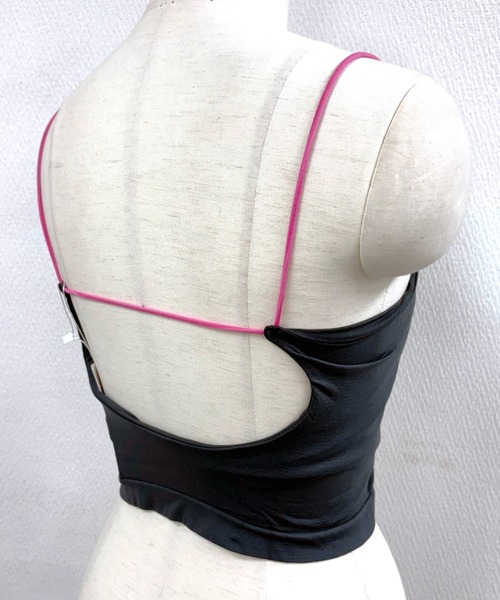 SHEENA(シーナ)の「カップ付きカラーコードバックオープンキャミソール(キャミソール・レディース・グレー/ホワイト/ブラウン/ブラック・M)」の11枚目の写真