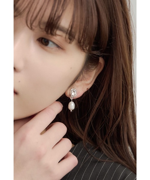 niana(ニアナ)の「メタルパールイヤリング ゴールド シルバー 結婚式 二次会 同窓会 成人式 パーティー お呼ばれ オケージョン フォーマル(イヤリング・レディース・ゴールド/シルバー・FREE)」の1枚目の写真