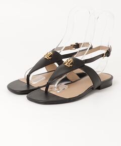 CHARLES & KEITH  スタッズトラペーズヒール ミュール CHARLES & KEITH スタッズトラペーズヒール ミュール【再入荷