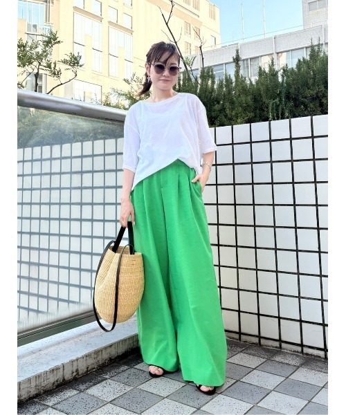 allureville（アルアバイル）の「クロップＴシャツ（Tシャツ/カットソー・レディース・オフホワイト/ブラック・2）」の14枚目の写真