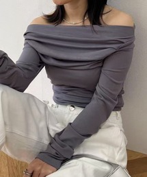 ドレープオフショルダートップス