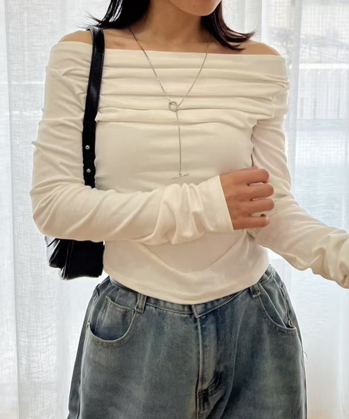 mebole(メボレ)の「ドレープオフショルダートップス(Tシャツ/カットソー・レディース・グレー/ブラック/ホワイト・FREE)」の7枚目の写真