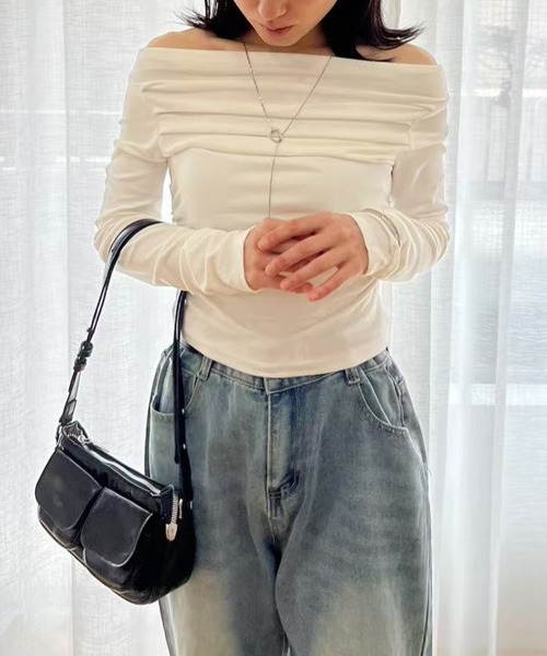 mebole(メボレ)の「ドレープオフショルダートップス(Tシャツ/カットソー・レディース・グレー/ブラック/ホワイト・FREE)」の10枚目の写真
