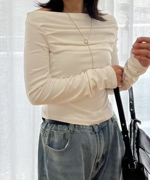 mebole(メボレ)の「ドレープオフショルダートップス(Tシャツ/カットソー・レディース・グレー/ブラック/ホワイト・FREE)」の17枚目の写真