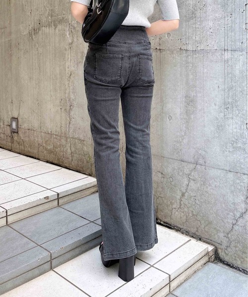 INGNI（イング）の「メタル付フロントスリットハイウエストフレアパンツ（デニムパンツ・レディース・ブルー系その他/グレー/ブルー系その他3・S/M）」の10枚目の写真