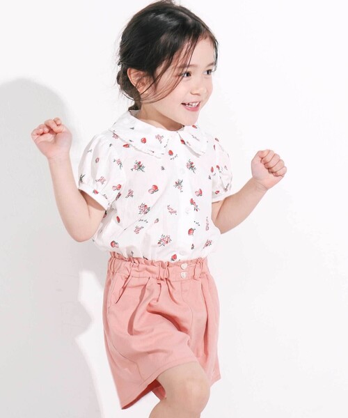SLAP SLIP（スラップスリップ）の「【お揃い】デニムイチゴ×お花プリントセーラー襟パフスリーブトップス(80~130cm)（シャツ/ブラウス・キッズ・ブルー系その他/ホワイト系その他・110cm/100cm/120cm/130cm/80ｃｍ/90cm）」の4枚目の写真