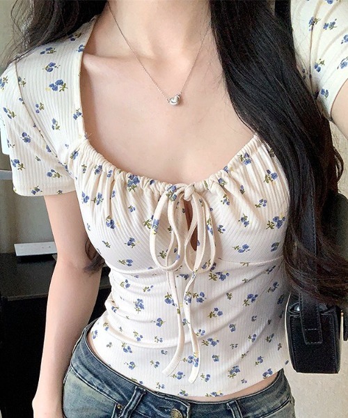 SHEENA(シーナ)の「小花柄テレコリボントップス(Tシャツ/カットソー・レディース・アイボリー・M)」の16枚目の写真
