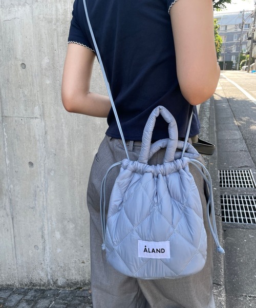 ALAND(エーランド)の「【UNISEX】ALAND/キルティング2WAY BAG(ショルダーバッグ・レディース・ライトグレー/ブラック/ピンクベージュ/ブルー・FREE)」の9枚目の写真
