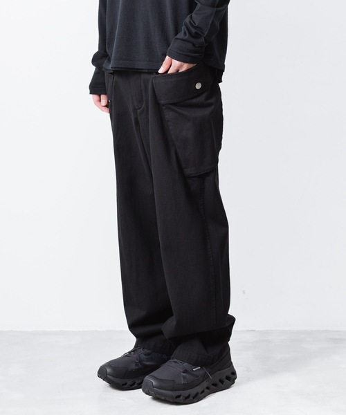 ATTACHMENT（アタッチメント）の「コットン ニドムクロス M-43 フィールドトラウザーズ /  CO NIDOM CLOTH M-43 FIELD TROUSERS（その他パンツ・メンズ・ブラック・2/1）」の5枚目の写真