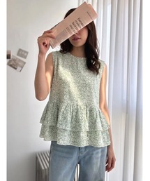 fifth（フィフス）の「小花柄ノースリフリルブラウス（シャツ/ブラウス）」