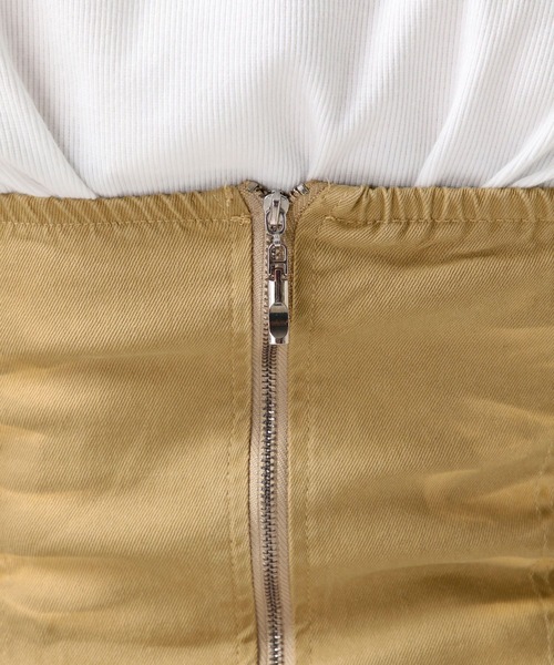 FOREVER 21（フォーエバー トゥエンティーワン）の「【2025SS】ツイルプリーツミニキャミワンピース（ワンピース・レディース・カーキ/ベージュ・FREE）」の8枚目の写真