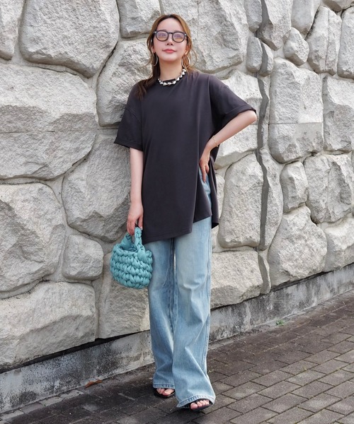LAULEN（ローレン）の「side slit oversize tee /クルーネックサイドスリットオーバーサイズTシャツ（Tシャツ/カットソー・レディース・ホワイト/グレー/チャコールグレー・FREE）」の15枚目の写真