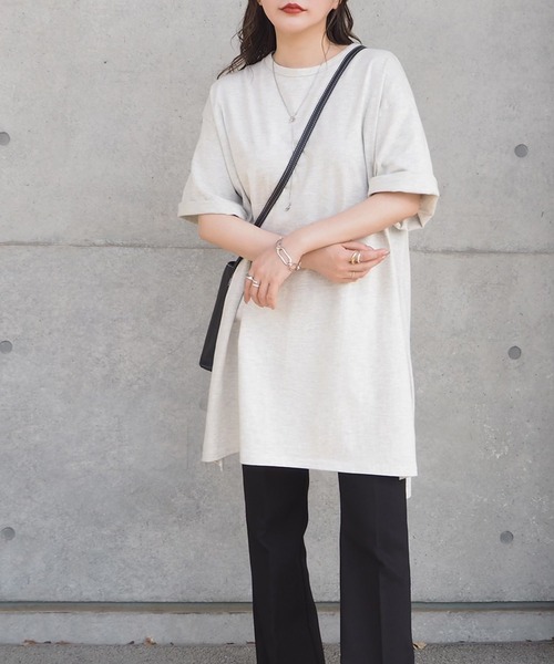 LAULEN（ローレン）の「side slit oversize tee /クルーネックサイドスリットオーバーサイズTシャツ（Tシャツ/カットソー・レディース・ホワイト/グレー/チャコールグレー・FREE）」の19枚目の写真