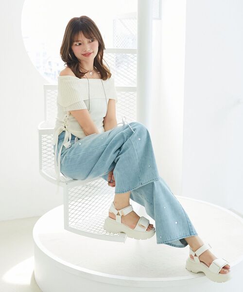 MAJESTIC LEGON(マジェスティックレゴン)の「レースアップオフショルニット(ニット/セーター・レディース・アイボリー/グレー/チャコールグレー/ピンク・MEDIUM)」の8枚目の写真