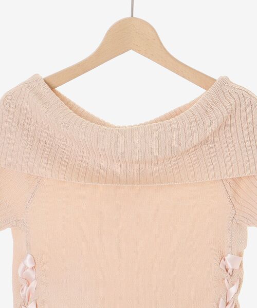 MAJESTIC LEGON(マジェスティックレゴン)の「レースアップオフショルニット(ニット/セーター・レディース・アイボリー/グレー/チャコールグレー/ピンク・MEDIUM)」の15枚目の写真