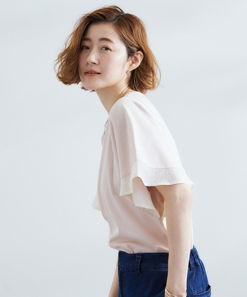 grove（グローブ）の「◆【UVカット/二の腕カバー】1枚で着映えするフレアスリーブデザイン（Tシャツ/カットソー・レディース・ブラック/オフホワイト/ピンク/カーキ・03/02/01/04/05）」の4枚目の写真