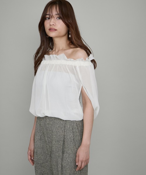 QUEENS COURT(クイーンズコート)の「クールメッシュギャザートップス≪手洗い可能≫(シャツ/ブラウス・レディース・オフホワイト/ベージュ/チャコールグレー・M)」の6枚目の写真