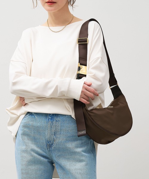 VIOLAd'ORO（ヴィオラドーロ）の「【VIOLAd'ORO】ナイロンボディバッグ-BIANCA Nylon bag（ボディバッグ/ウエストポーチ・レディース・ダークブラウン/ブラック・FREE）」の20枚目の写真