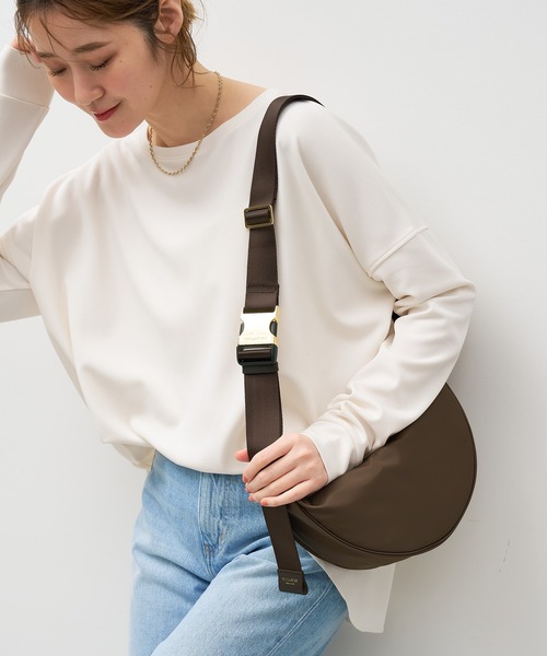 VIOLAd'ORO（ヴィオラドーロ）の「【VIOLAd'ORO】ナイロンボディバッグ-BIANCA Nylon bag（ボディバッグ/ウエストポーチ・レディース・ダークブラウン/ブラック・FREE）」の21枚目の写真