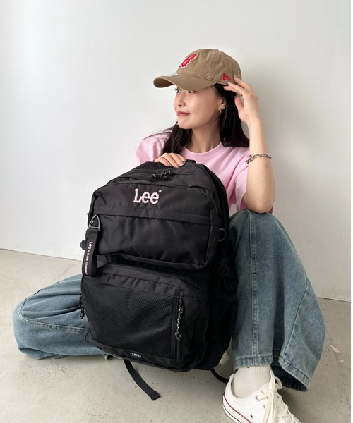 Lee(リー)の「Lee/リー 撥水 多機能 テープチャーム付き リュック/デイパック バックパック/大容量 約31.0リットル/スクール(バックパック/リュック・レディース・ブラック×ブラック/ブラック×ピンク/ブラック×ホワイト・FREE)」の21枚目の写真