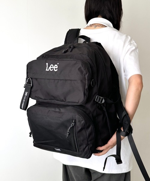 Lee(リー)の「Lee/リー 撥水 多機能 テープチャーム付き リュック/デイパック バックパック/大容量 約31.0リットル/スクール(バックパック/リュック・レディース・ブラック×ブラック/ブラック×ピンク/ブラック×ホワイト・FREE)」の4枚目の写真