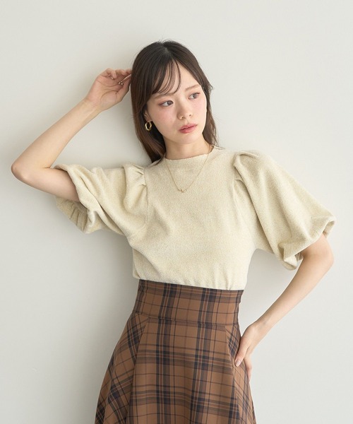 earth music&ecology(アースミュージックアンドエコロジー)の「ラメモールパフスリニットプルオーバー(Tシャツ/カットソー・レディース・モカ/ネイビー/アイボリー・FREE)」の4枚目の写真