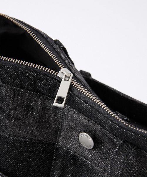 GRANCY(グランシー)の「【GRANCY】Crazy layered denim pants design shoulder bag / クレイジーレイヤードデニムパンツデザインショルダーバッグ(ショルダーバッグ・メンズ・グレー/ブラック・FREE)」の16枚目の写真