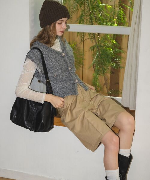 RETRO GIRL（レトロガール）の「タックバミューダPT（その他パンツ・レディース・ベージュ/ブラック/チャコールグレー・FREE）」の17枚目の写真