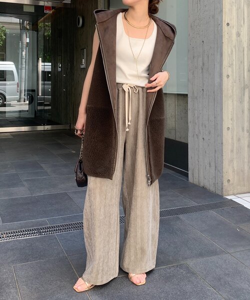 DouDou（ドゥドゥ）の「ヘリンボーンコーデュロイイージーパンツ（その他パンツ・レディース・オフホワイト/チャコールグレー/グレイッシュベージュ・FREE/TM）」の16枚目の写真