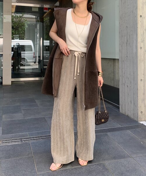 DouDou（ドゥドゥ）の「ヘリンボーンコーデュロイイージーパンツ（その他パンツ・レディース・オフホワイト/チャコールグレー/グレイッシュベージュ・FREE/TM）」の19枚目の写真