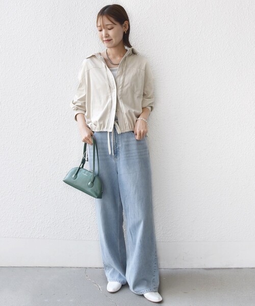 SHIPS(シップス)の「〈手洗い可能〉ポリエステル スエード 裾 ドロスト シャツ 羽織(シャツ/ブラウス・レディース・キャメル/ベージュ・ONE SIZE)」の21枚目の写真