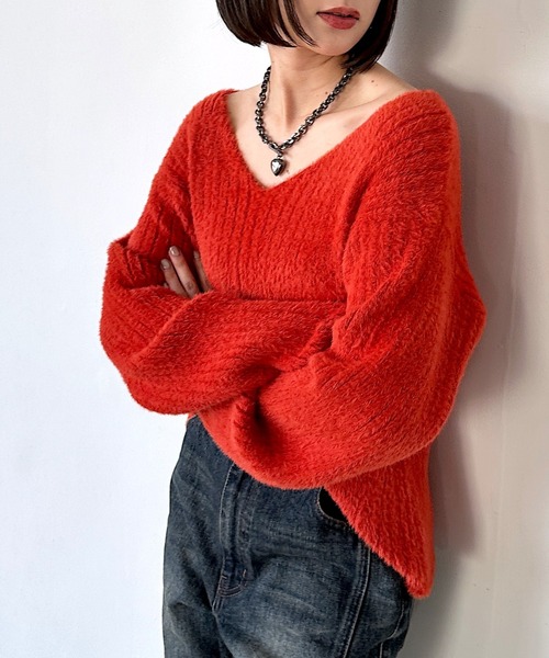 PAGEBOY(ページボーイ)の「WEB限定アイテム/クラウドシャギーVニット(ニット/セーター・レディース・グレイッシュベージュ/チョコ/ブラック/グリーン系その他/オレンジ・FREE)」の5枚目の写真