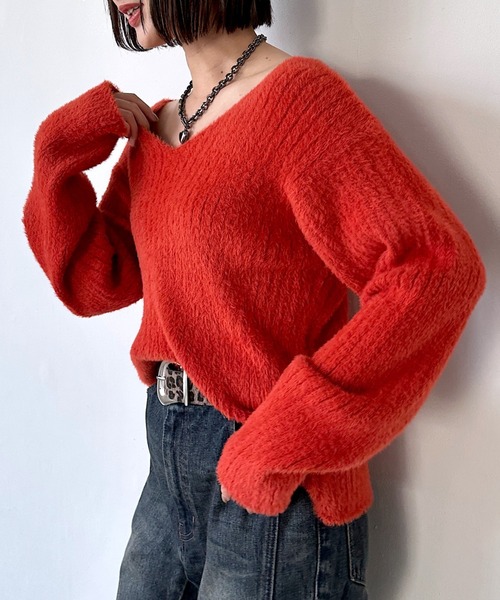 PAGEBOY(ページボーイ)の「WEB限定アイテム/クラウドシャギーVニット(ニット/セーター・レディース・グレイッシュベージュ/チョコ/ブラック/グリーン系その他/オレンジ・FREE)」の19枚目の写真