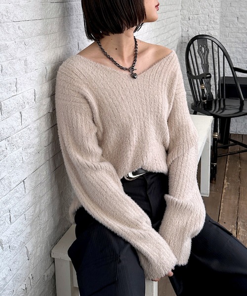 PAGEBOY(ページボーイ)の「WEB限定アイテム/クラウドシャギーVニット(ニット/セーター・レディース・グレイッシュベージュ/チョコ/ブラック/グリーン系その他/オレンジ・FREE)」の13枚目の写真