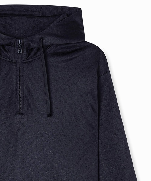 ARMANI EXCHANGE(アルマーニエクスチェンジ)の「【A|X アルマーニ エクスチェンジ】オールオーバージャカードロゴ ハーフジップ フーデッドスウェットシャツ(スウェット・メンズ・ブラック/グレイッシュベージュ・LARGE/X-LARGE/X-SMALL/SMALL/MEDIUM)」の7枚目の写真