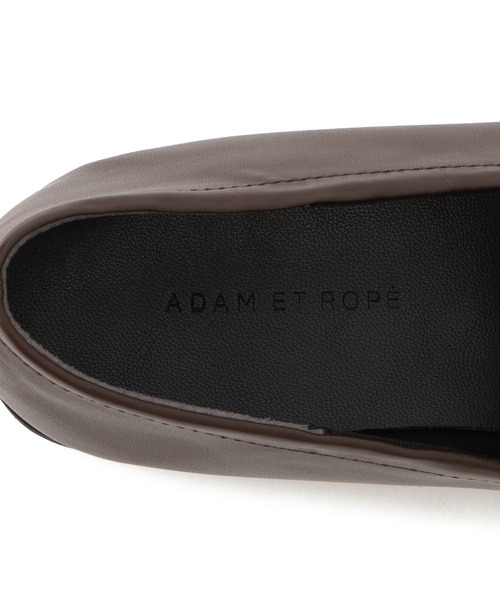 ADAM ET ROPE'(アダムエロペ)の「ソフトギャザーローファー/撥水・晴雨兼用(ローファー・レディース・ブラック/ダークブラウン・23.5/24.5/24/23)」の11枚目の写真