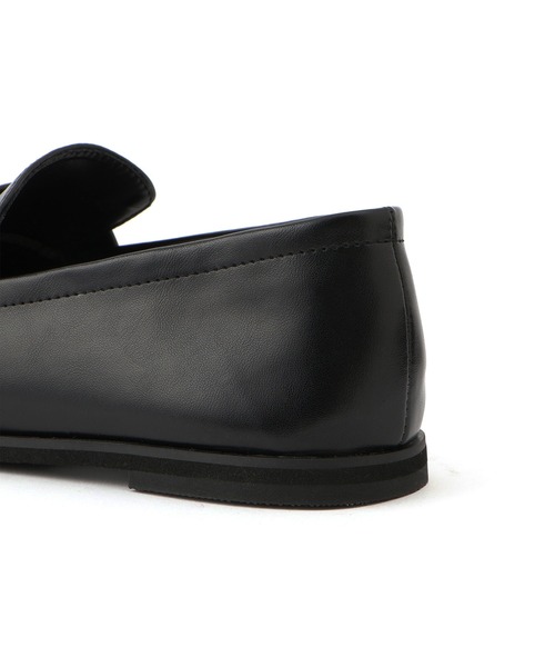 ADAM ET ROPE'(アダムエロペ)の「ソフトギャザーローファー/撥水・晴雨兼用(ローファー・レディース・ブラック/ダークブラウン・23.5/24.5/24/23)」の15枚目の写真