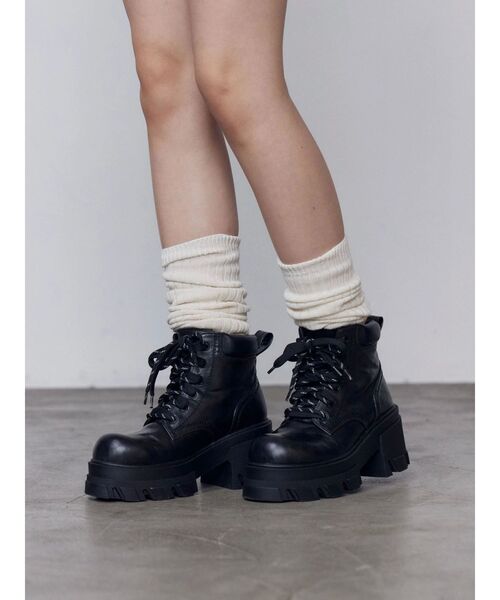 EMODA（エモダ）の「レースアップタンクソールブーツ（ブーツ・レディース・ブラック/ブラウン・SMALL/MEDIUM/LARGE）」の3枚目の写真