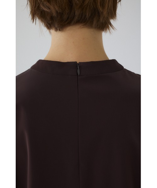 RIM.ARK(リムアーク)の「Shimmer asymmetry tops シマーアシンメトリートップス(Tシャツ/カットソー・レディース・ブラック/マジェンタ/ライトベージュ・36/38)」の12枚目の写真