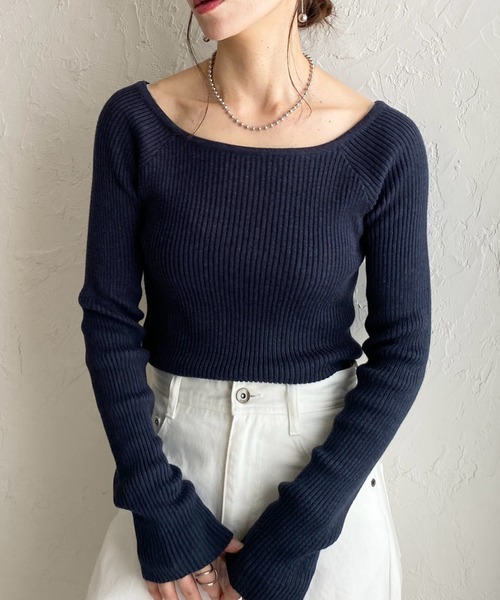 She's Closet(シーズクローゼット)の「デコルテ見せタイト長袖ボートネックリブニットトップス(ニット/セーター・レディース・杢グレー/オフホワイト/ブラック/ネイビー/ミント・FREE)」の5枚目の写真