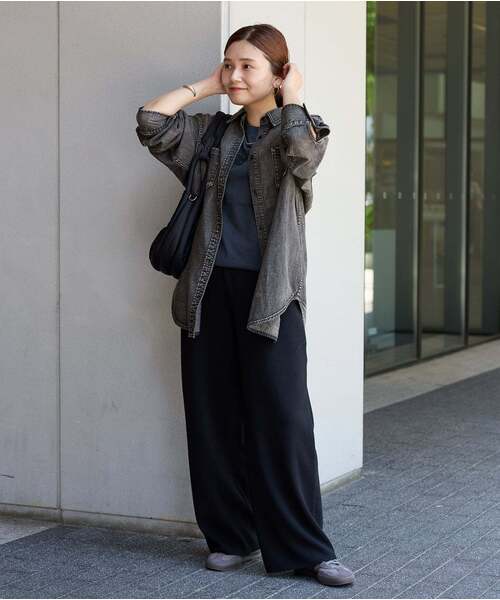 JOURNAL STANDARD（ジャーナルスタンダード）の「《追加2》ライトオンスデニムシャツ（シャツ/ブラウス・レディース・ブラック系その他/ブルー系その他/キャメル・FREE）」の5枚目の写真