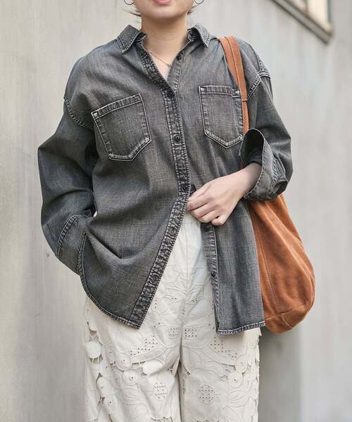 JOURNAL STANDARD（ジャーナルスタンダード）の「《追加2》ライトオンスデニムシャツ（シャツ/ブラウス・レディース・ブラック系その他/ブルー系その他/キャメル・FREE）」の18枚目の写真