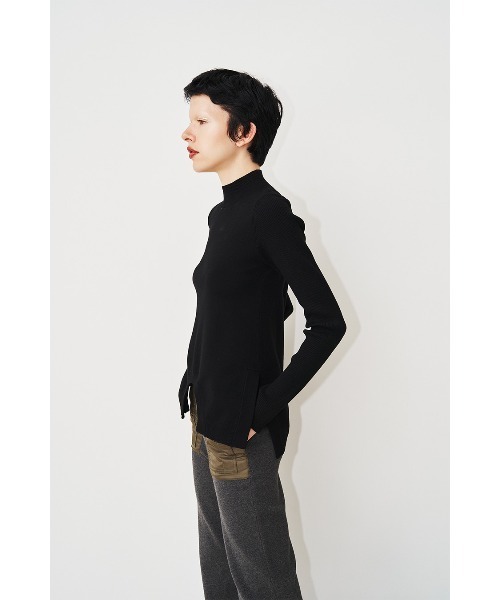 OMMO（オーエムエムオー）の「CRCLE CUT TURTLE KT（ニット/セーター